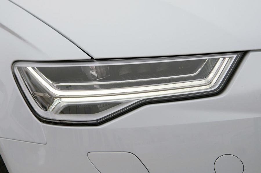 Детали экстерьера Audi A6 TFSI Sedan (4G, C7) 2014 года  (WW) (фото 7 из 28)